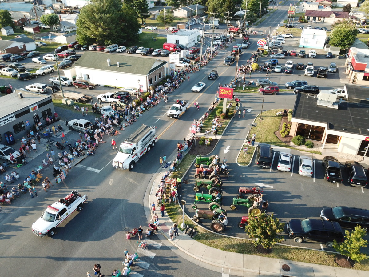 Annual Bridgewater Lawn Party and Steam and Gas Show Fireman’s Parade